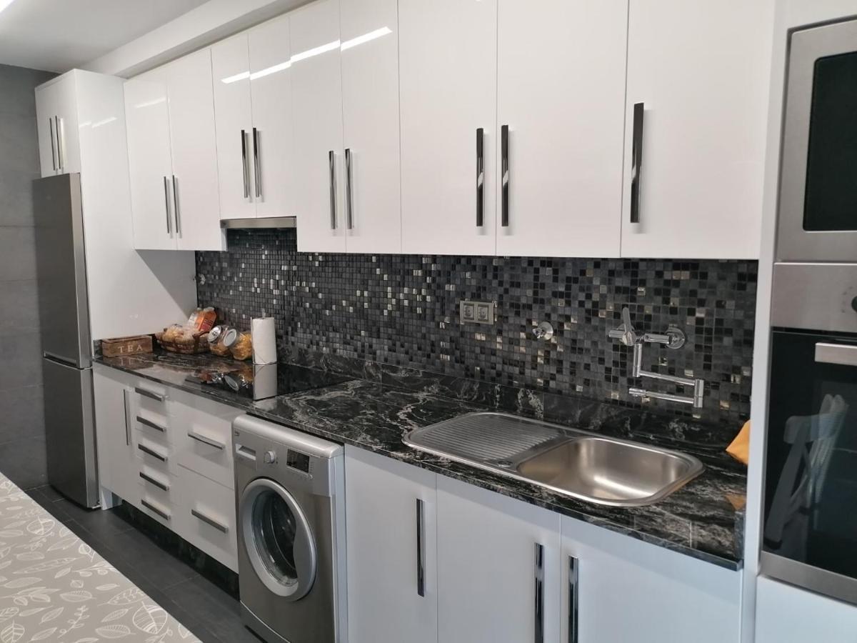 Apartamento Maracaibo Apartment Astorga Bagian luar foto